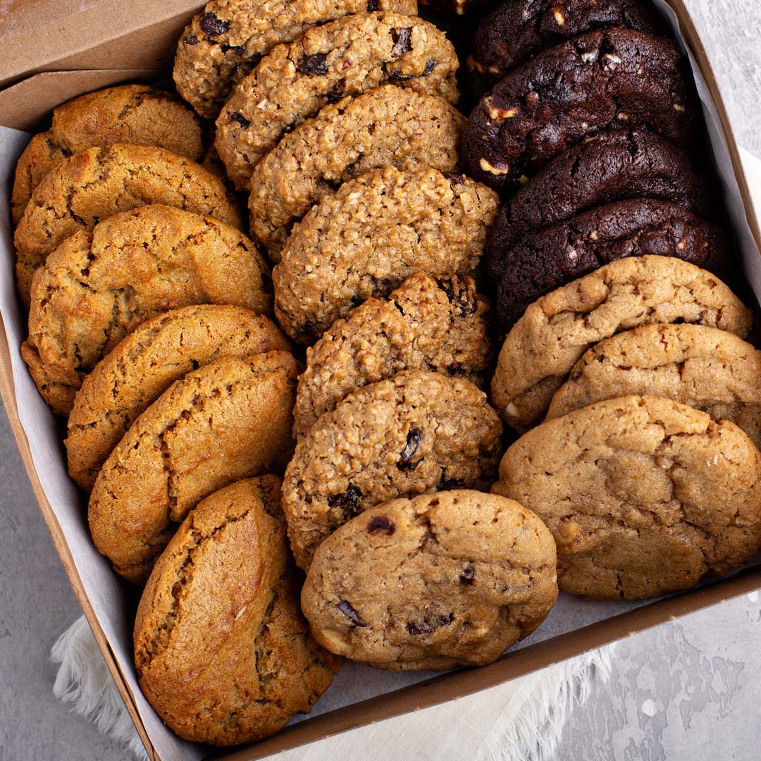 Mitzi & Mom's Ultimate Cookie Bundle (13 Cookies)